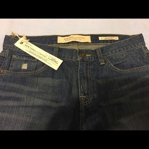 NWT NY & Co Distressed Boyfriend Jeans 👖